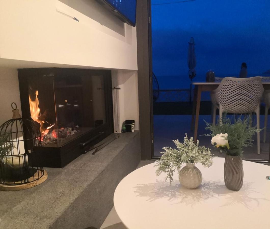 Lenico Seafront Villa Αγία Πελαγία  Εξωτερικό φωτογραφία
